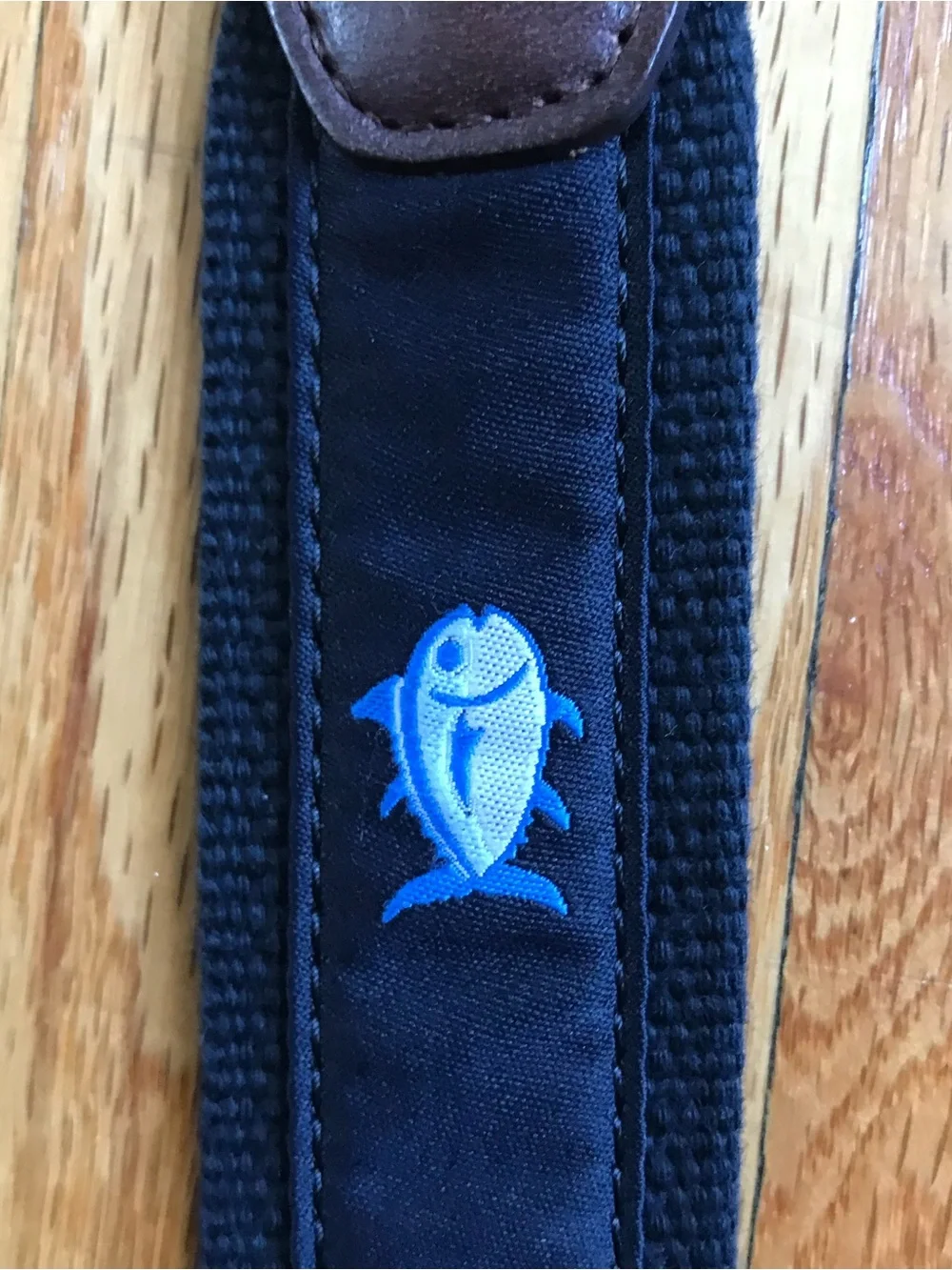 Southern Tide Navy Skipjack Blue Fish & Brown Leather Accents 38